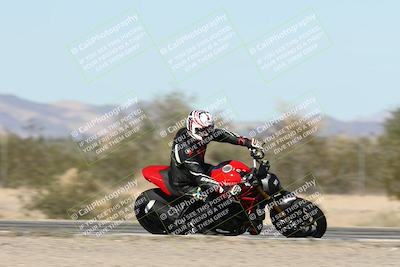 media/Dec-01-2025-Moto Forza (Mon) [[2daa91e15f]]/2-Intermediate Group/Session 3 (Turn 7 Inside Pans)/